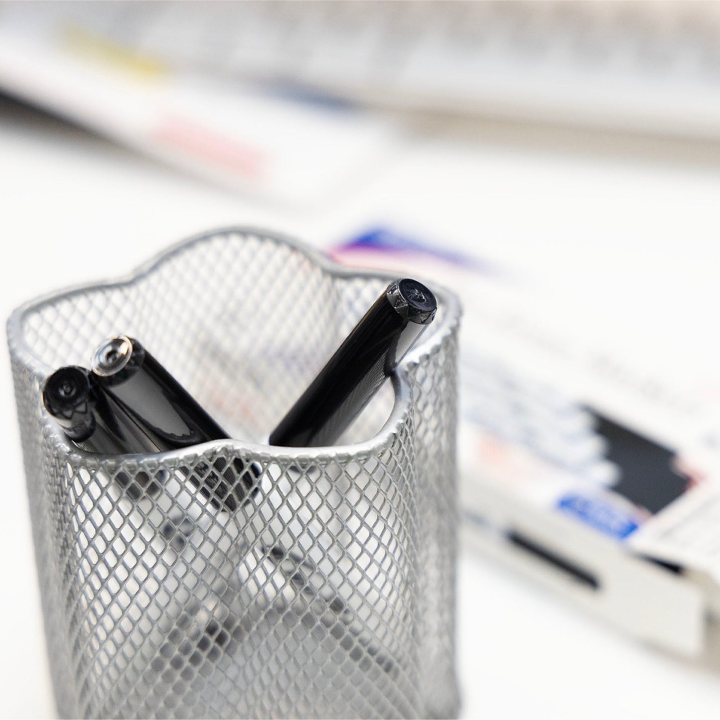 Black Fine Tip Dry-Erase Markers (12/Box)